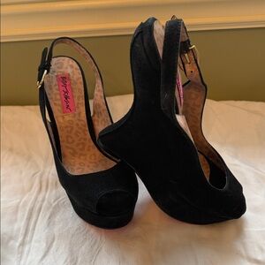 Betsey Johnson Black Slingback Heels